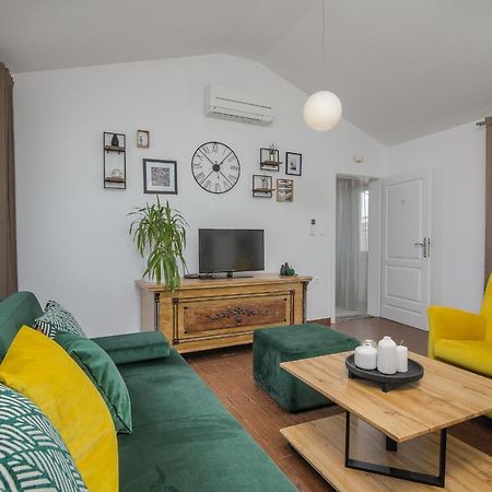 Apartment Marina Malinska Εξωτερικό φωτογραφία