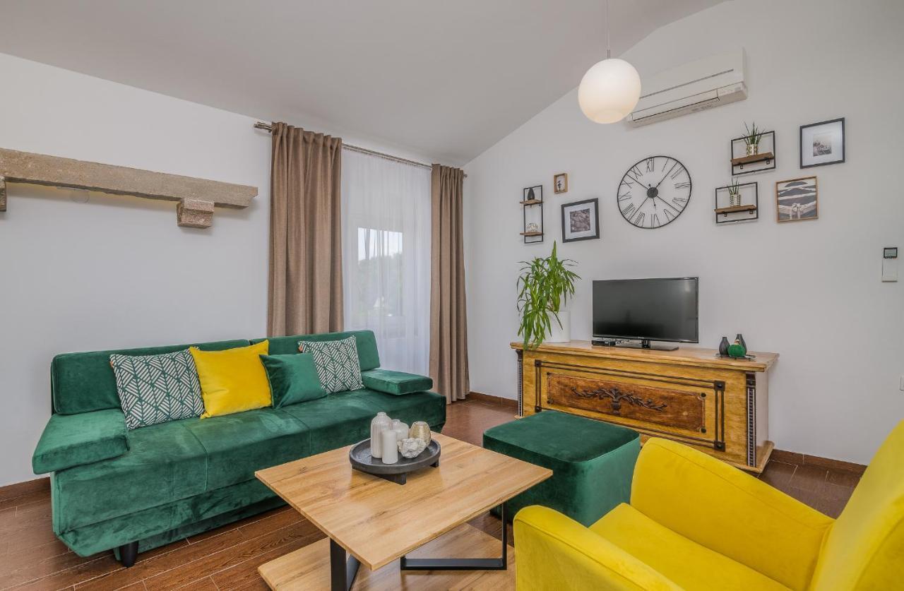 Apartment Marina Malinska Εξωτερικό φωτογραφία