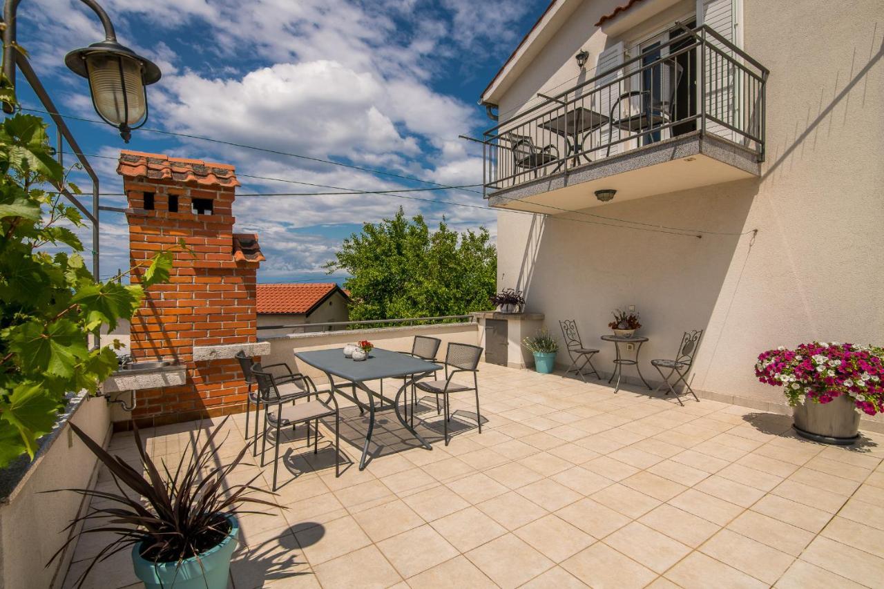 Apartment Marina Malinska Εξωτερικό φωτογραφία
