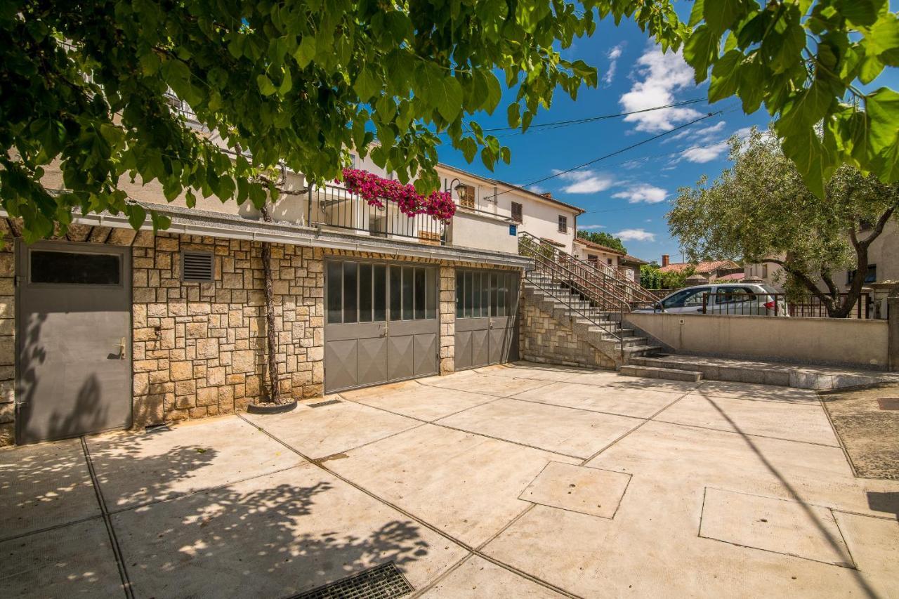 Apartment Marina Malinska Εξωτερικό φωτογραφία
